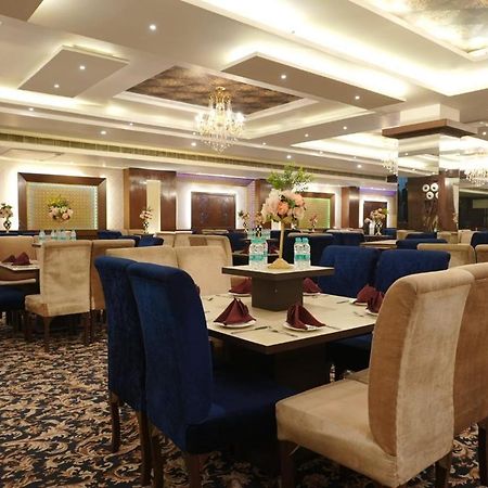 Click Hotel Kohinoor, Ludhiana Esterno foto