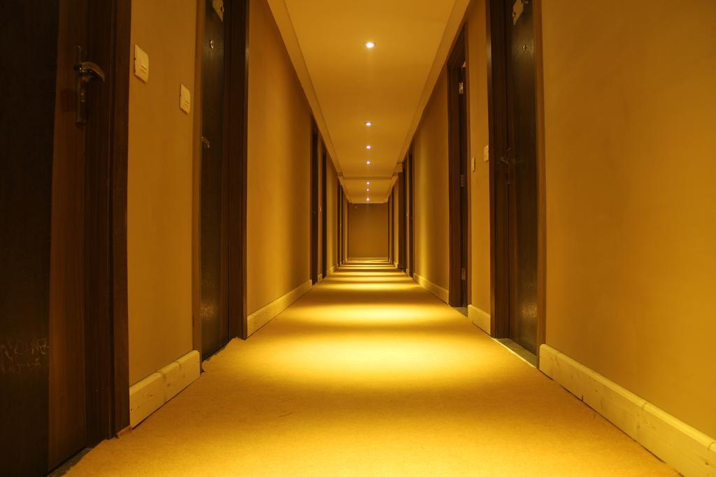 Click Hotel Kohinoor, Ludhiana Esterno foto