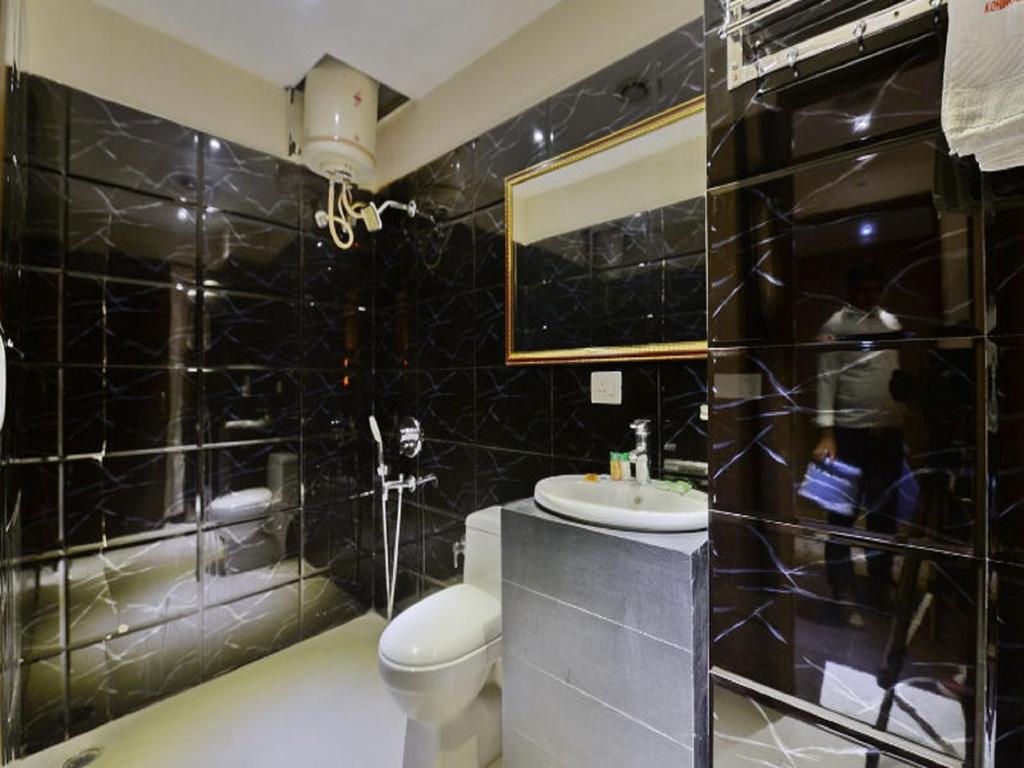 Click Hotel Kohinoor, Ludhiana Esterno foto