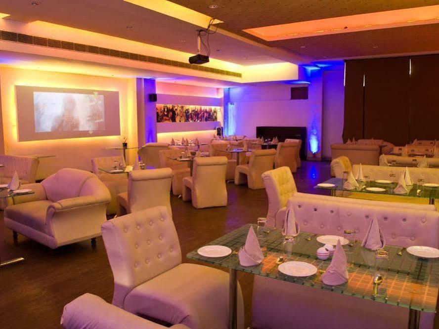 Click Hotel Kohinoor, Ludhiana Esterno foto