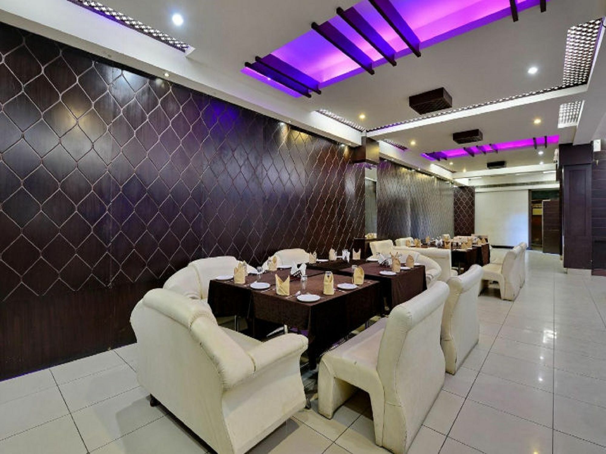 Click Hotel Kohinoor, Ludhiana Esterno foto